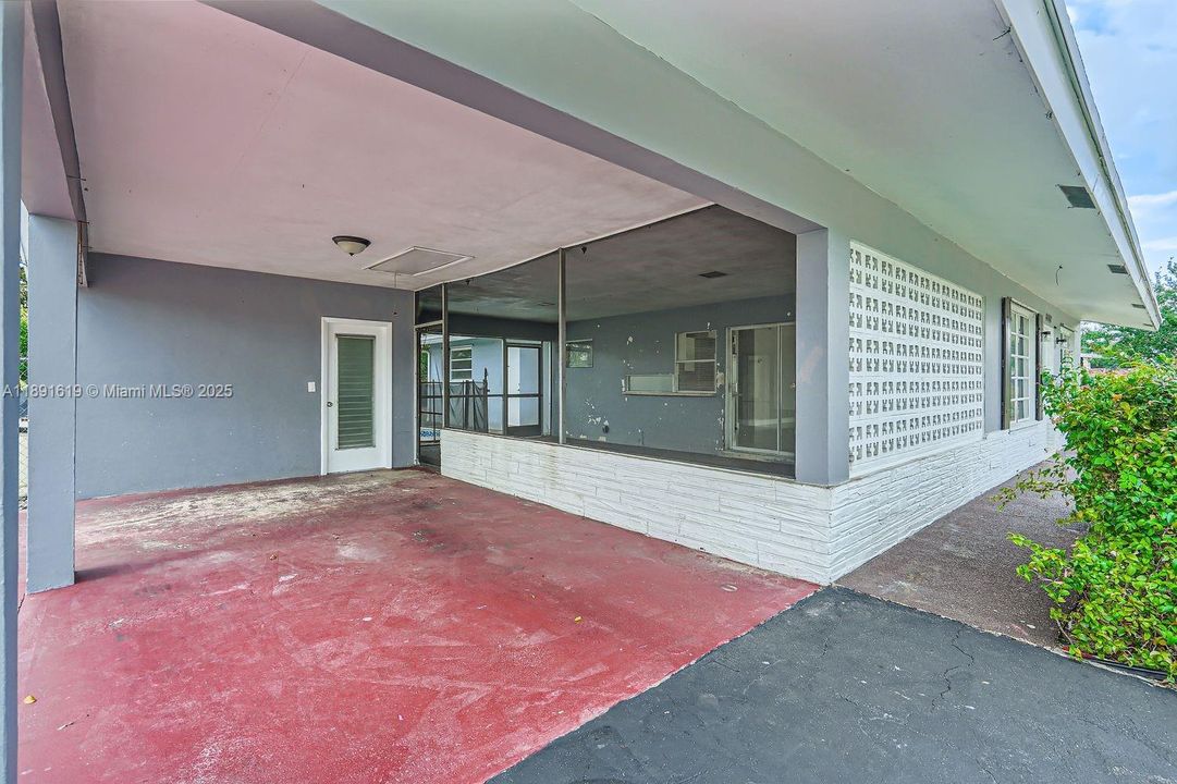 合同活跃: $442,000 (3 贝兹, 2 浴室, 1269 平方英尺)