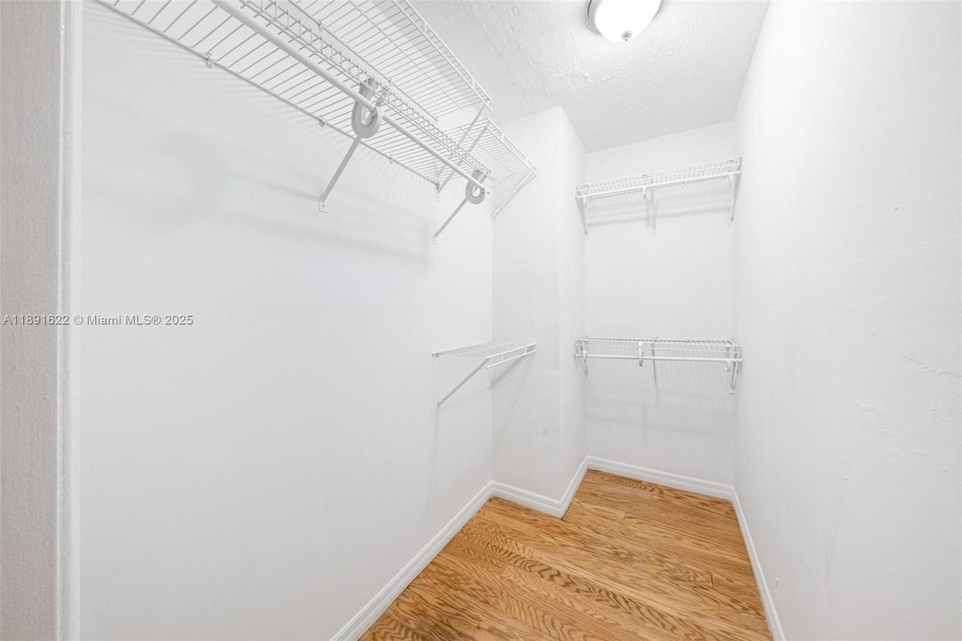 Active With Contract: $539,000 (4 beds, 2 baths, 2177 Square Feet)