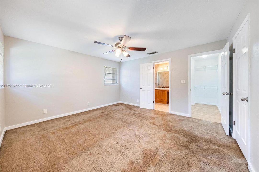 Active With Contract: $539,000 (4 beds, 2 baths, 2177 Square Feet)