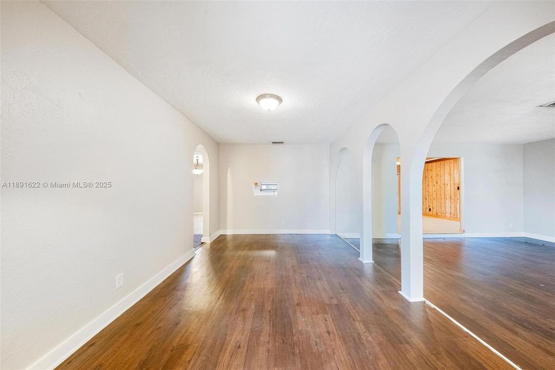 Active With Contract: $539,000 (4 beds, 2 baths, 2177 Square Feet)