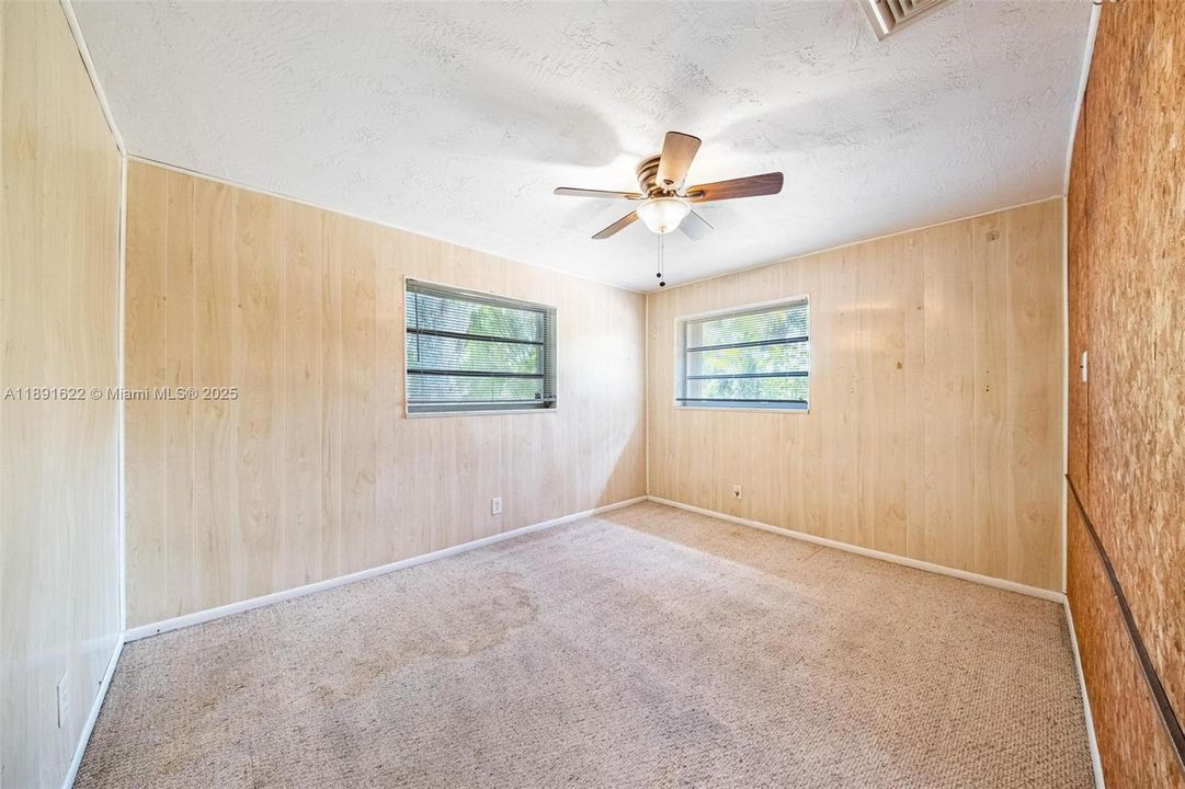 Active With Contract: $539,000 (4 beds, 2 baths, 2177 Square Feet)