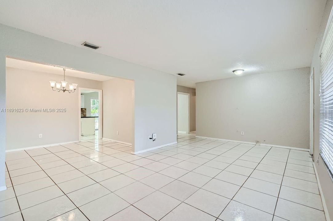 Active With Contract: $545,000 (3 beds, 2 baths, 1551 Square Feet)