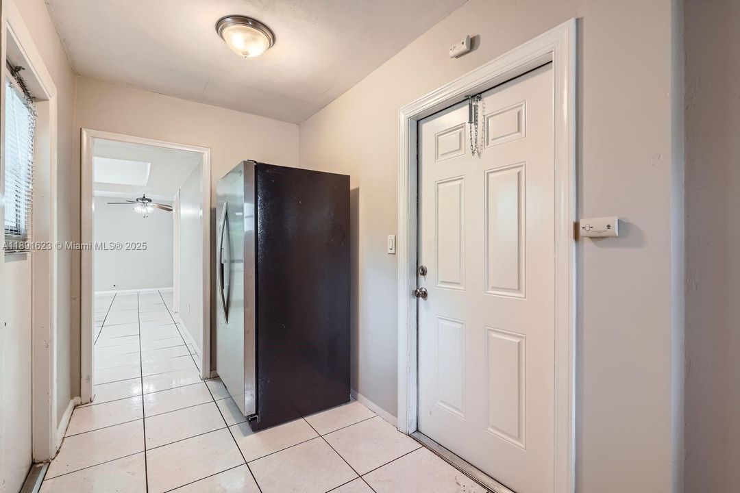 Active With Contract: $545,000 (3 beds, 2 baths, 1551 Square Feet)