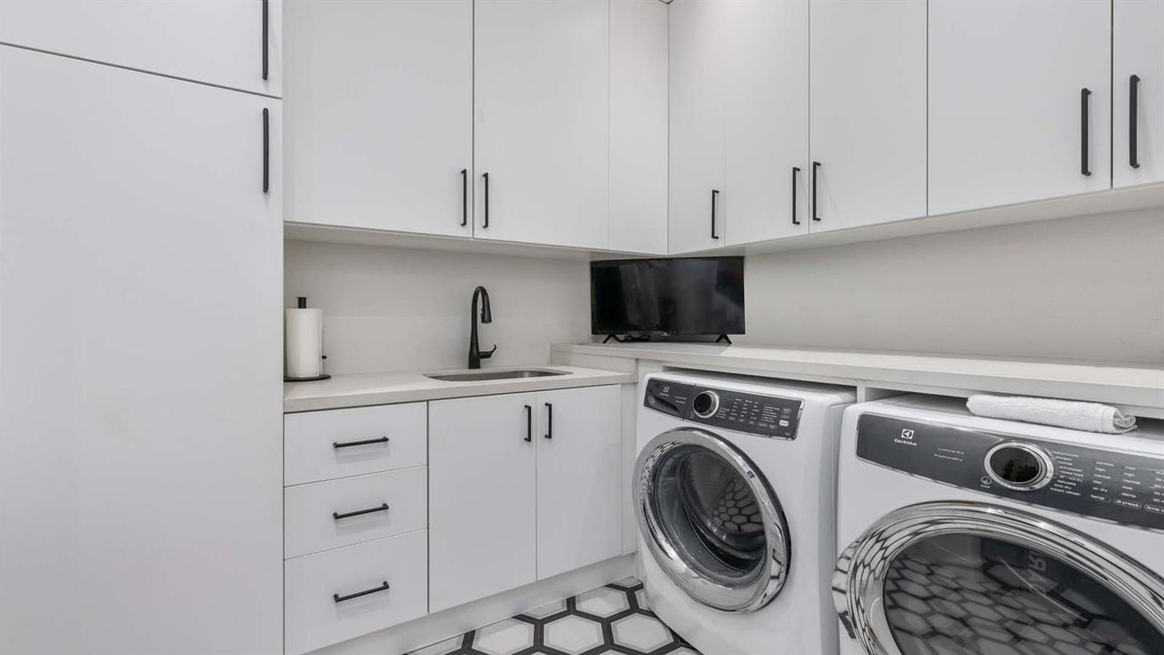 230 George Bush Blvd (32)