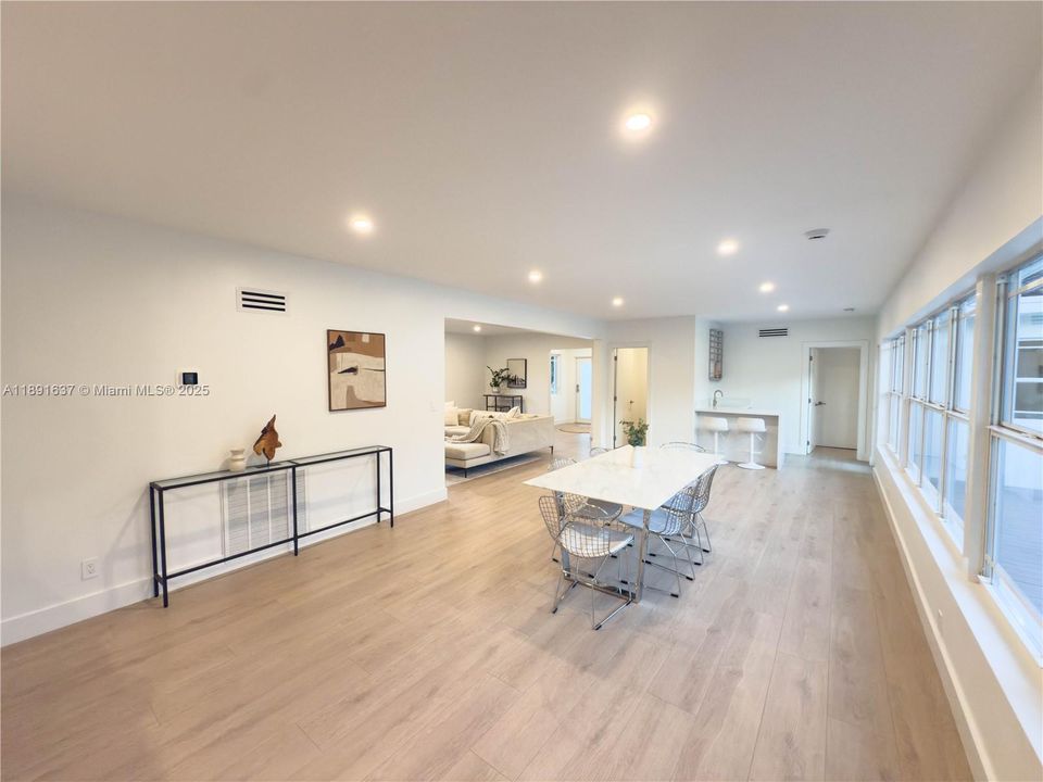 В аренду: $13,800 (3 спален, 2 ванн, 2151 Квадратных фут)