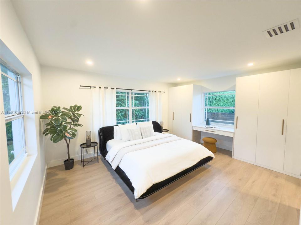 В аренду: $13,800 (3 спален, 2 ванн, 2151 Квадратных фут)