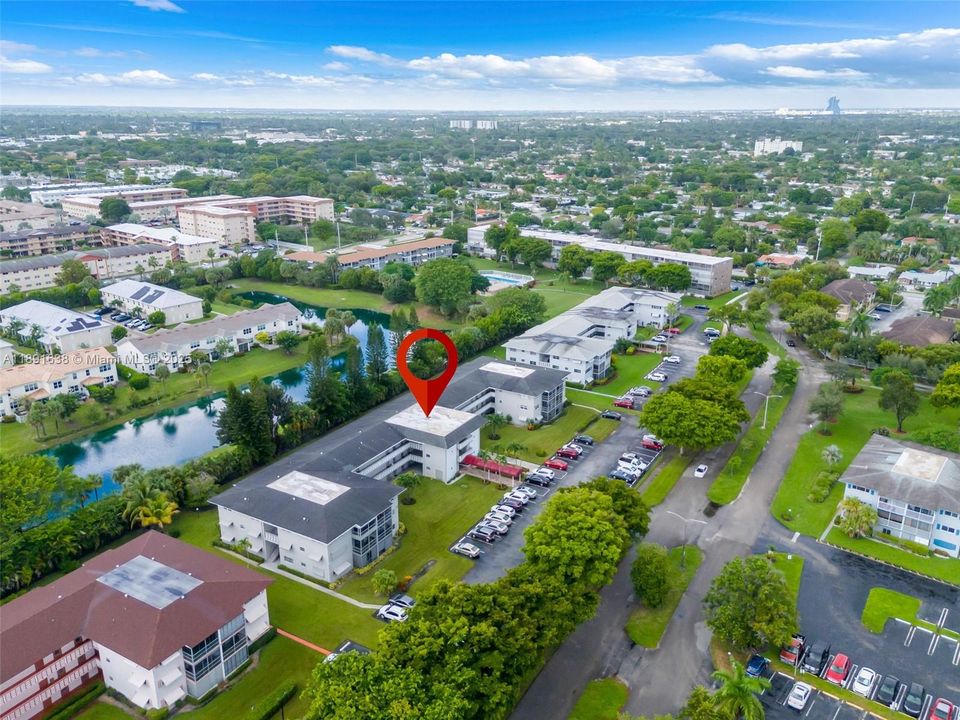 На продажу: $159,000 (1 спален, 1 ванн, 744 Квадратных фут)