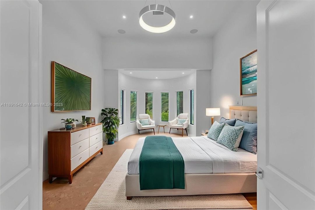 待售: $7,500,000 (8 贝兹, 8 浴室, 6665 平方英尺)