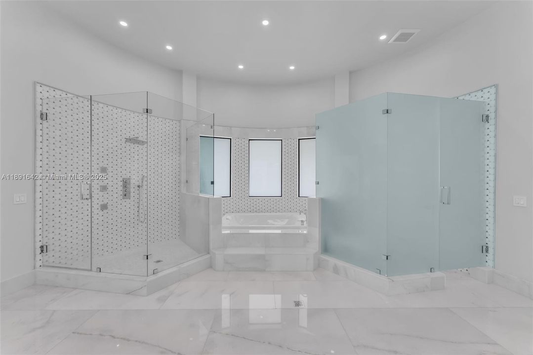 待售: $7,500,000 (8 贝兹, 8 浴室, 6665 平方英尺)