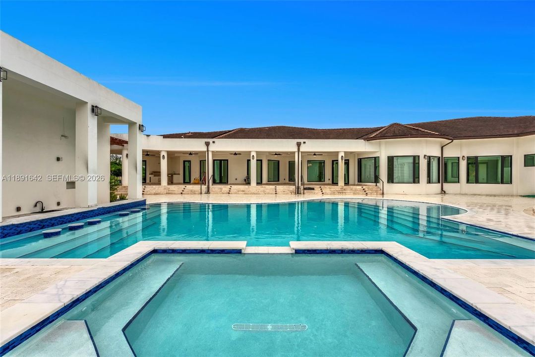 En Venta: $7,500,000 (8 camas, 8 baños, 6665 Pies cuadrados)