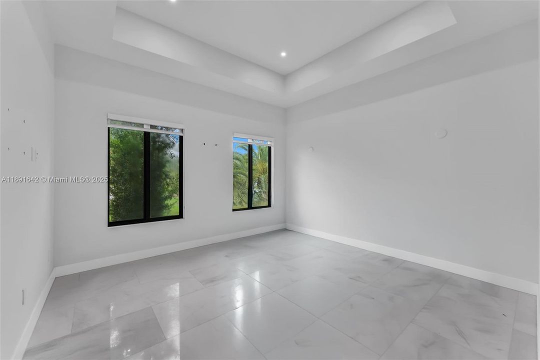 待售: $7,500,000 (8 贝兹, 8 浴室, 6665 平方英尺)