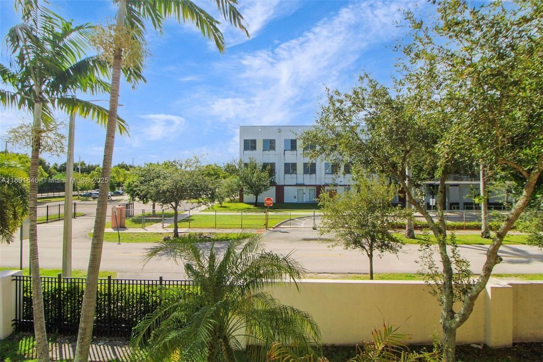 Walking distance to Reagan Senior High