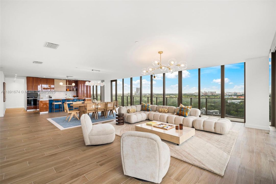 Activo con contrato: $45,000 (5 camas, 4 baños, 4410 Pies cuadrados)