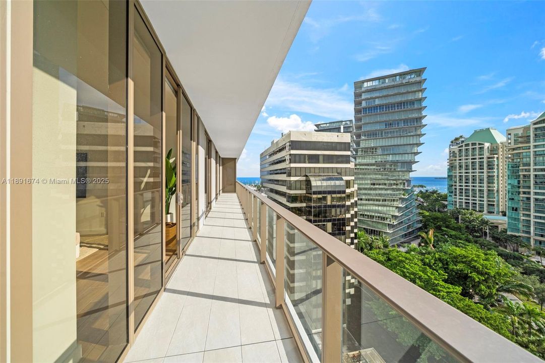 Activo con contrato: $45,000 (5 camas, 4 baños, 4410 Pies cuadrados)