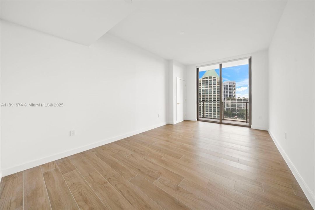 5th Bedroom perfect for home office