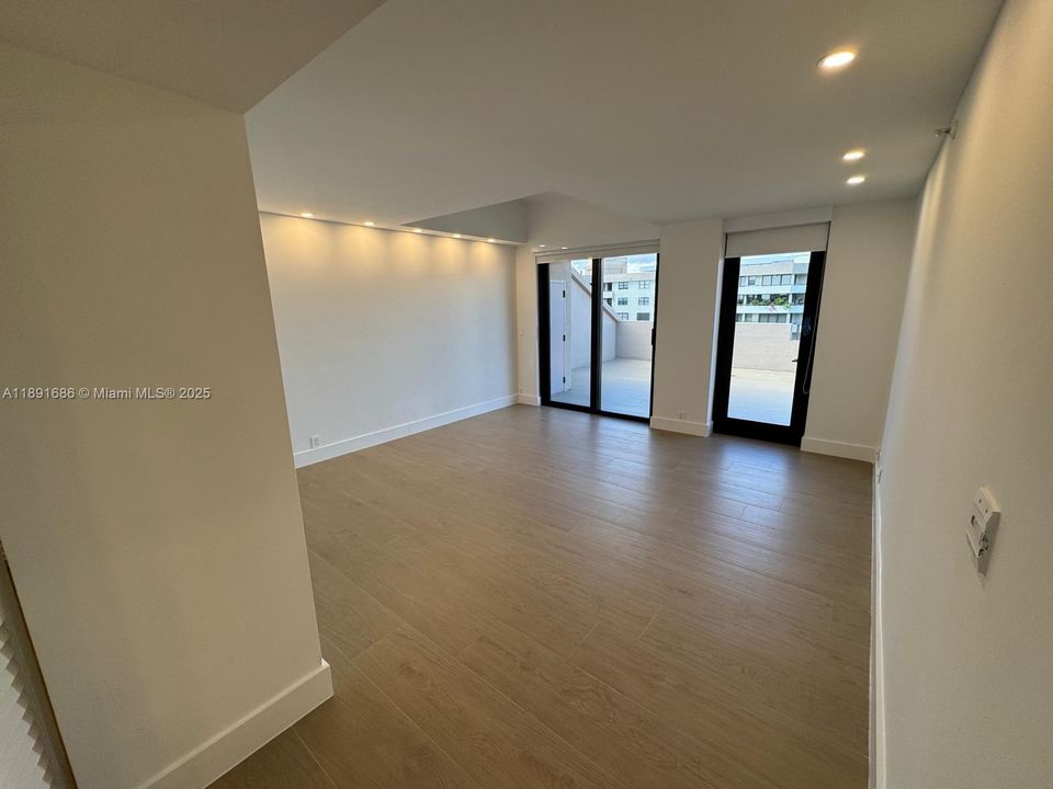 Недавно арендовано: $10,900 (3 спален, 2 ванн, 1612 Квадратных фут)