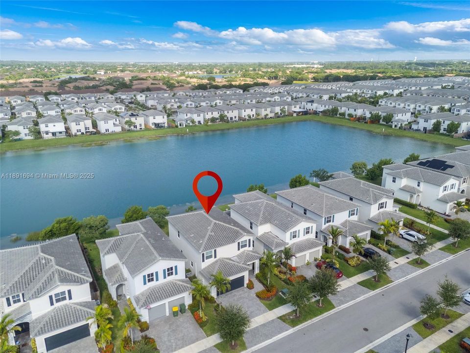 待售: $535,000 (4 贝兹, 3 浴室, 2451 平方英尺)