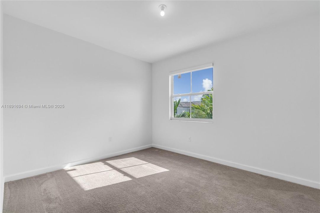 待售: $535,000 (4 贝兹, 3 浴室, 2451 平方英尺)