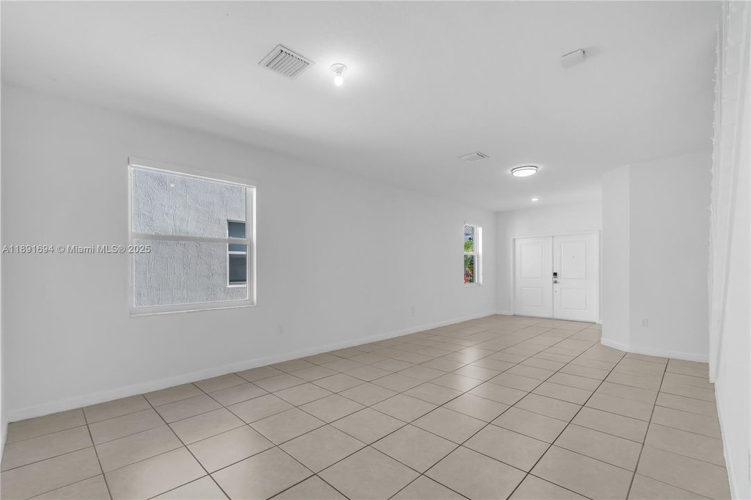 待售: $535,000 (4 贝兹, 3 浴室, 2451 平方英尺)