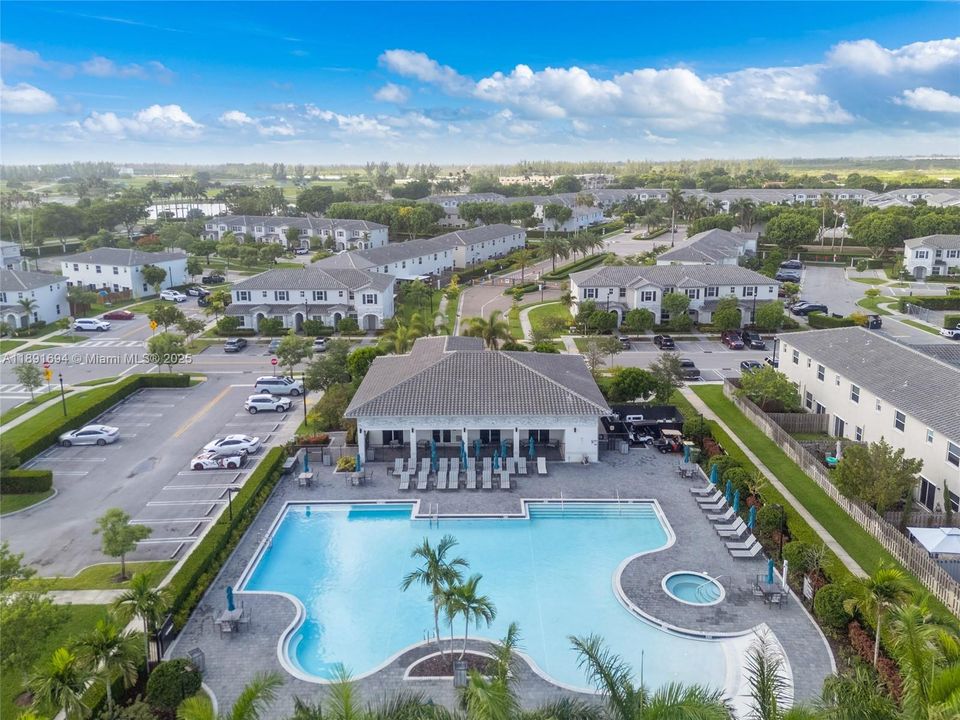 待售: $535,000 (4 贝兹, 3 浴室, 2451 平方英尺)