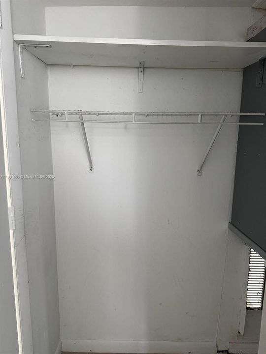 En Renta: $1,320 (0 camas, 1 baños, 6702 Pies cuadrados)