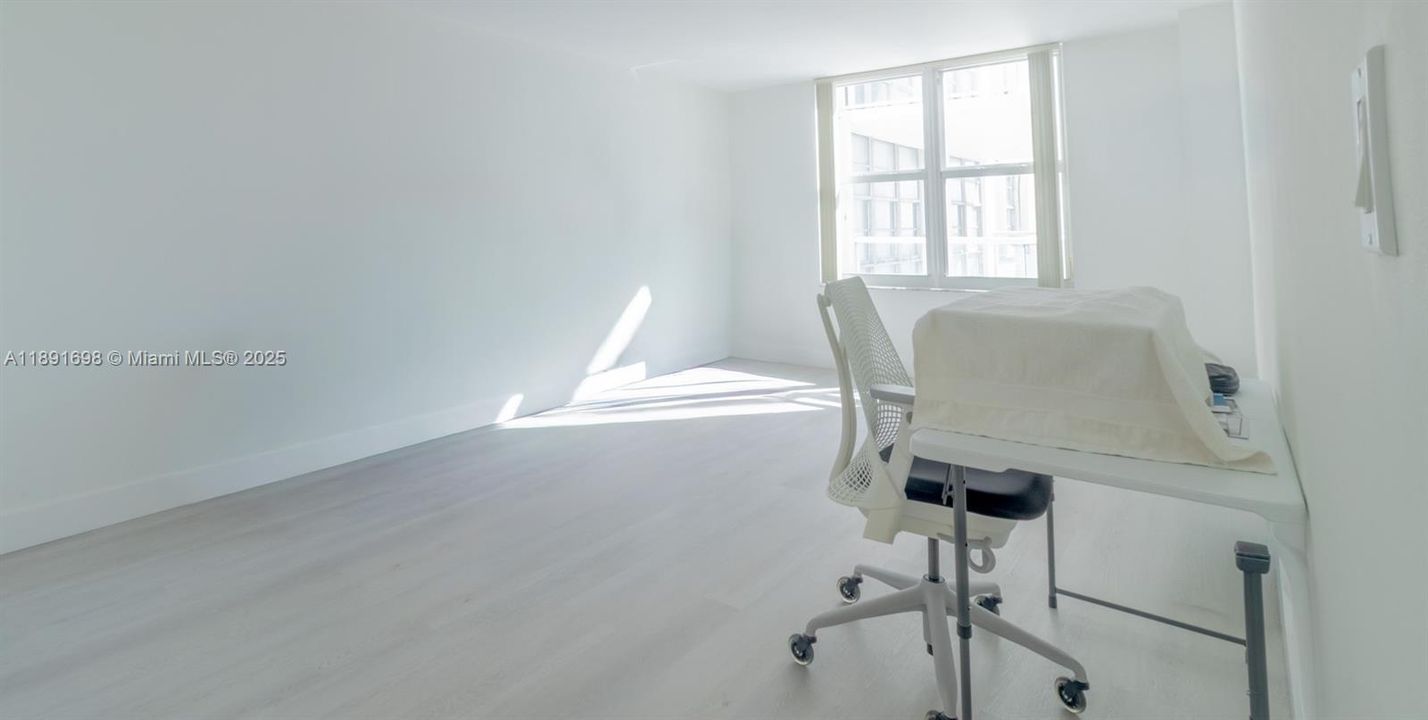 Под контрактом: $479,900 (2 спален, 2 ванн, 1286 Квадратных фут)