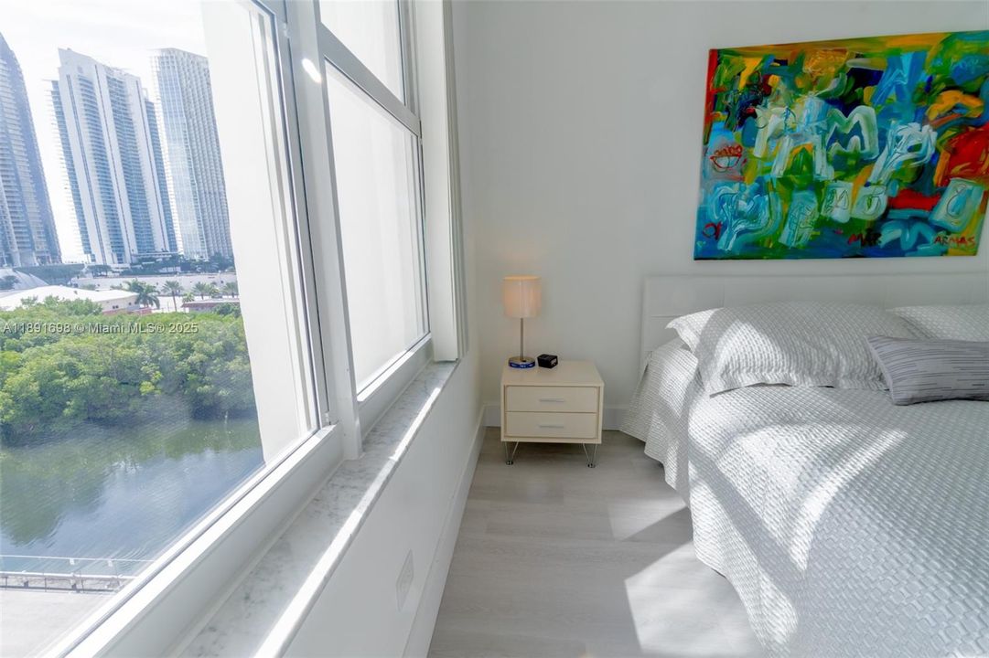 Под контрактом: $479,900 (2 спален, 2 ванн, 1286 Квадратных фут)