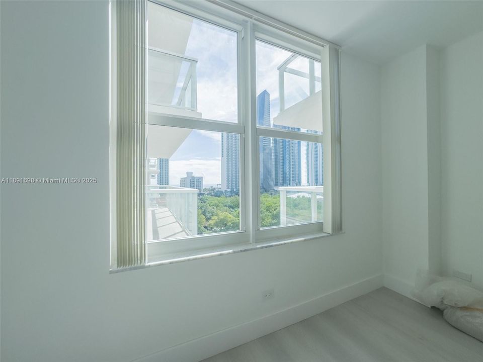 Под контрактом: $479,900 (2 спален, 2 ванн, 1286 Квадратных фут)