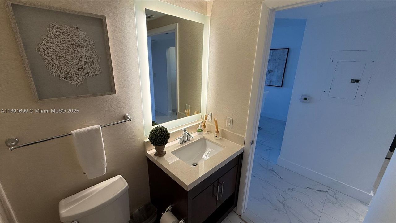 Active With Contract: $7,500 (2 beds, 2 baths, 1470 Square Feet)