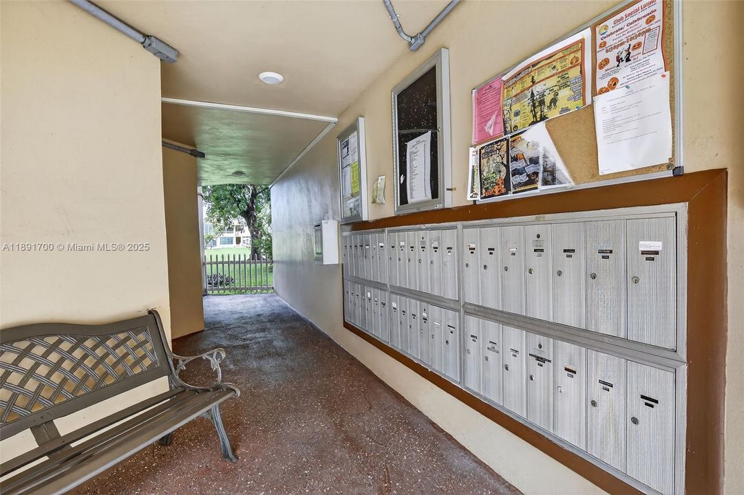 На продажу: $59,500 (1 спален, 1 ванн, 620 Квадратных фут)