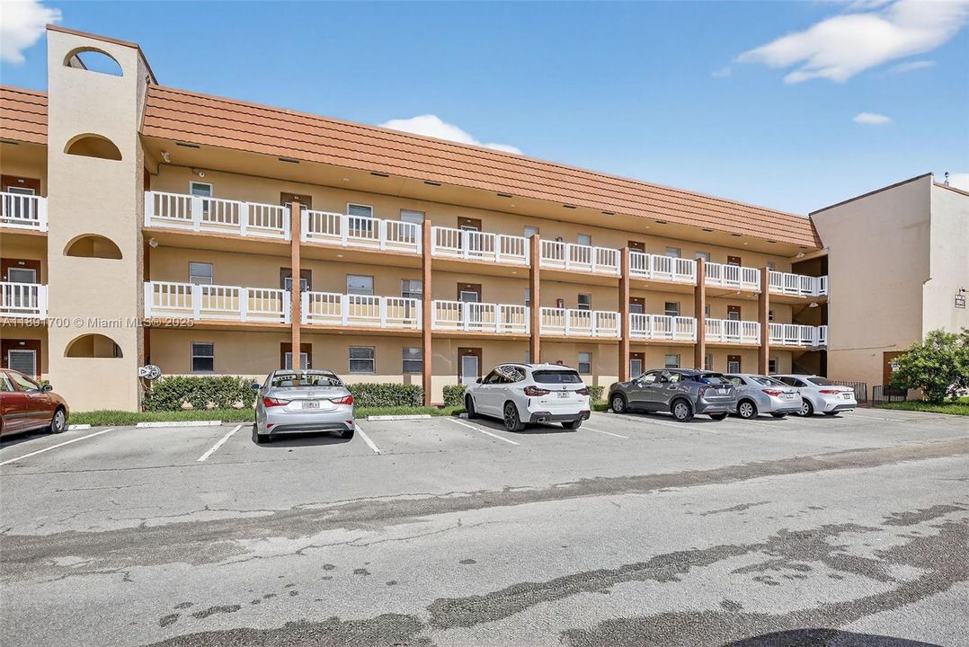 На продажу: $59,500 (1 спален, 1 ванн, 620 Квадратных фут)