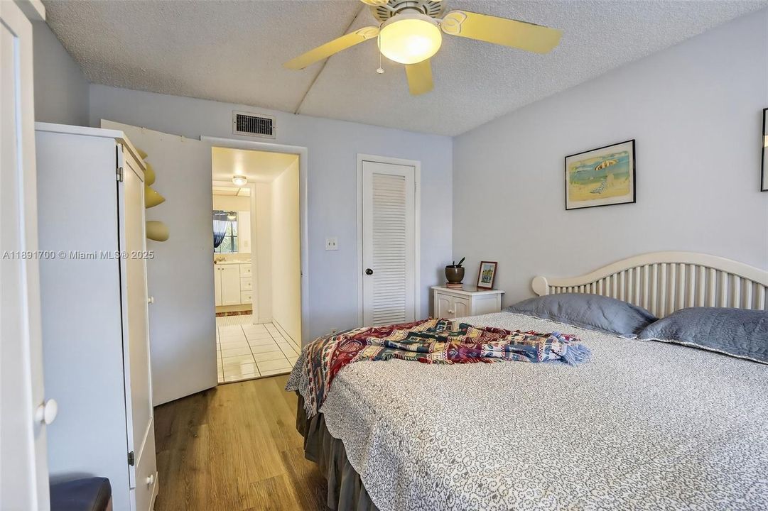 На продажу: $59,500 (1 спален, 1 ванн, 620 Квадратных фут)