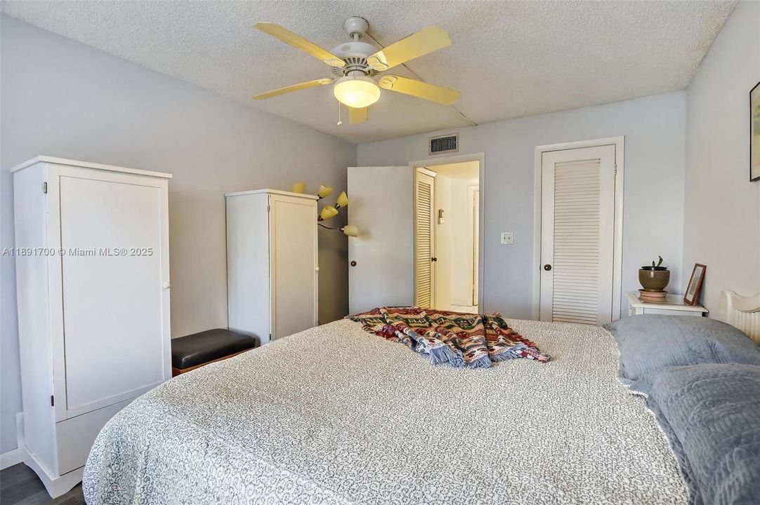 На продажу: $59,500 (1 спален, 1 ванн, 620 Квадратных фут)