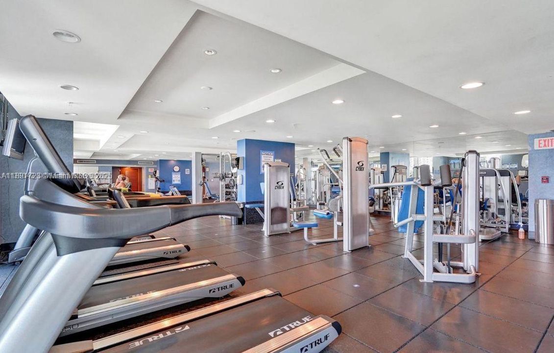 Active With Contract: $3,550 (2 beds, 2 baths, 1223 Square Feet)