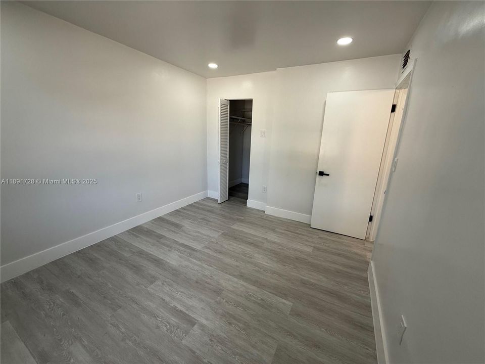 На продажу: $380,000 (3 спален, 1 ванн, 1058 Квадратных фут)