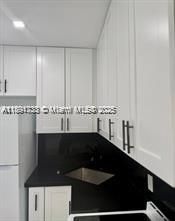 Active With Contract: $1,599 (1 beds, 1 baths, 3296 Square Feet)