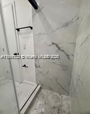 Active With Contract: $1,599 (1 beds, 1 baths, 3296 Square Feet)