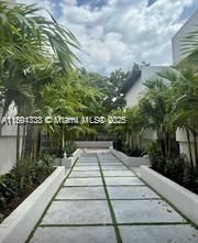 Active With Contract: $1,599 (1 beds, 1 baths, 3296 Square Feet)