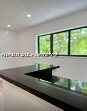 Active With Contract: $1,599 (1 beds, 1 baths, 3296 Square Feet)