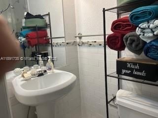 For Rent: $900 (1 beds, 1 baths, 200 Square Feet)