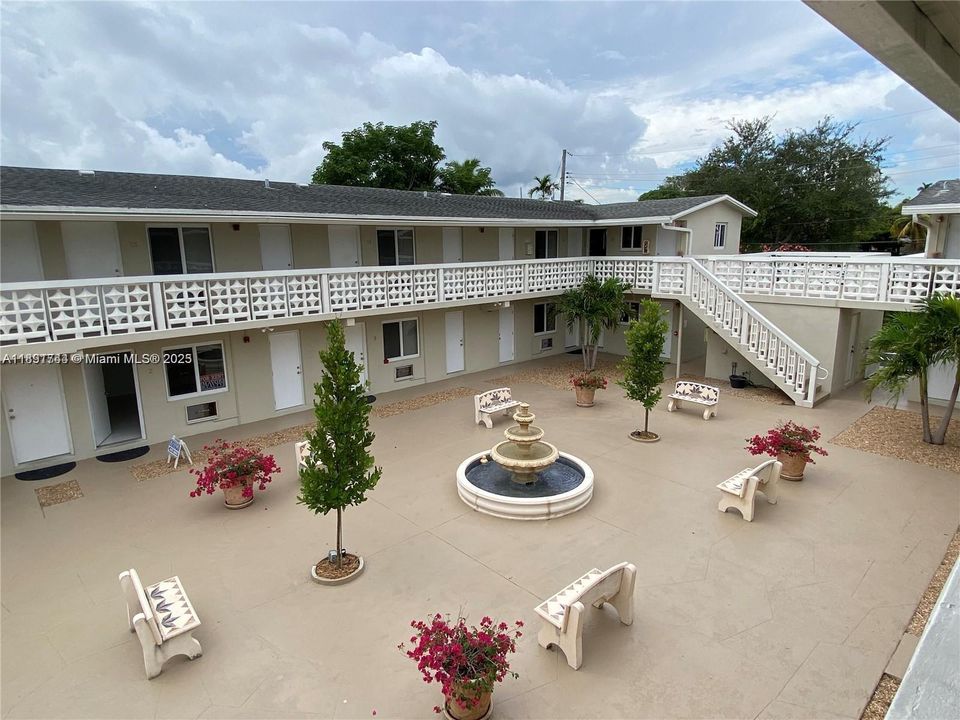 В аренду: $1,700 (1 спален, 1 ванн, 520 Квадратных фут)