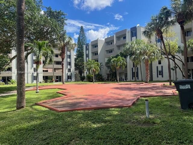 Недавно арендовано: $2,200 (2 спален, 2 ванн, 960 Квадратных фут)