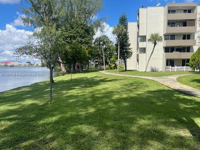 Недавно арендовано: $2,200 (2 спален, 2 ванн, 960 Квадратных фут)