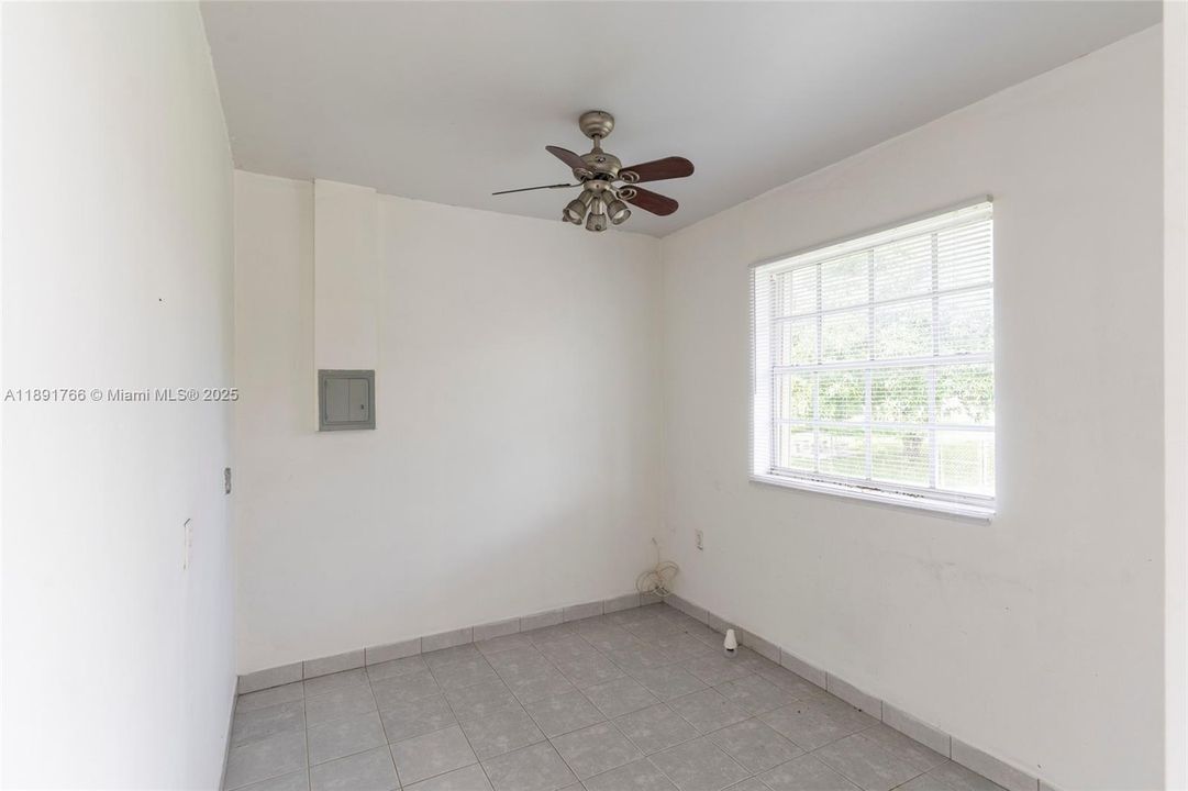 En Venta: $1,750,000 (4 camas, 3 baños, 2126 Pies cuadrados)