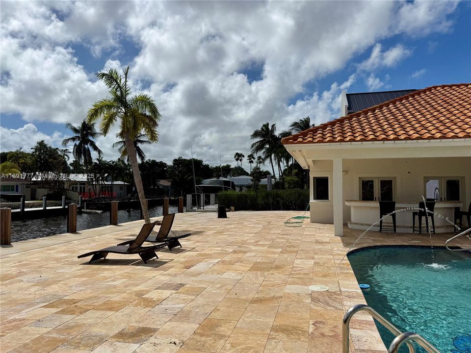 На продажу: $2,899,000 (4 спален, 4 ванн, 3516 Квадратных фут)