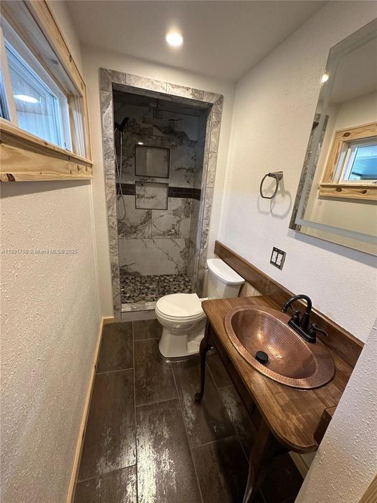 For Sale: $289,900 (3 beds, 2 baths, 2040 Square Feet)