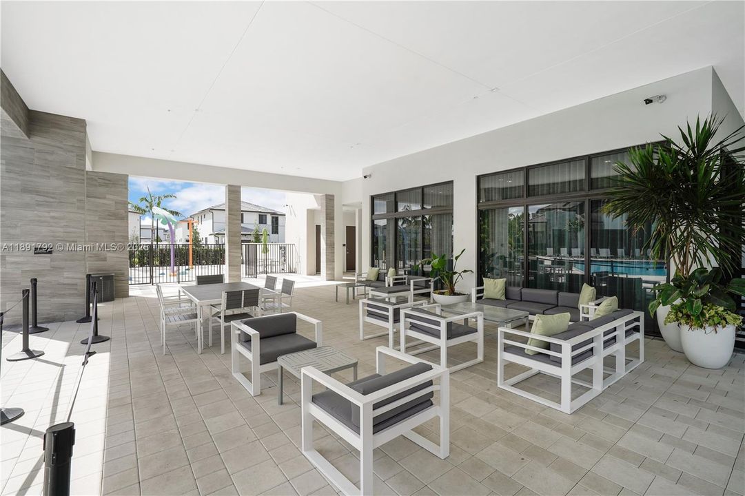 待售: $525,000 (3 贝兹, 2 浴室, 1124 平方英尺)