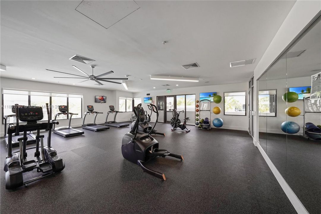 待售: $525,000 (3 贝兹, 2 浴室, 1124 平方英尺)