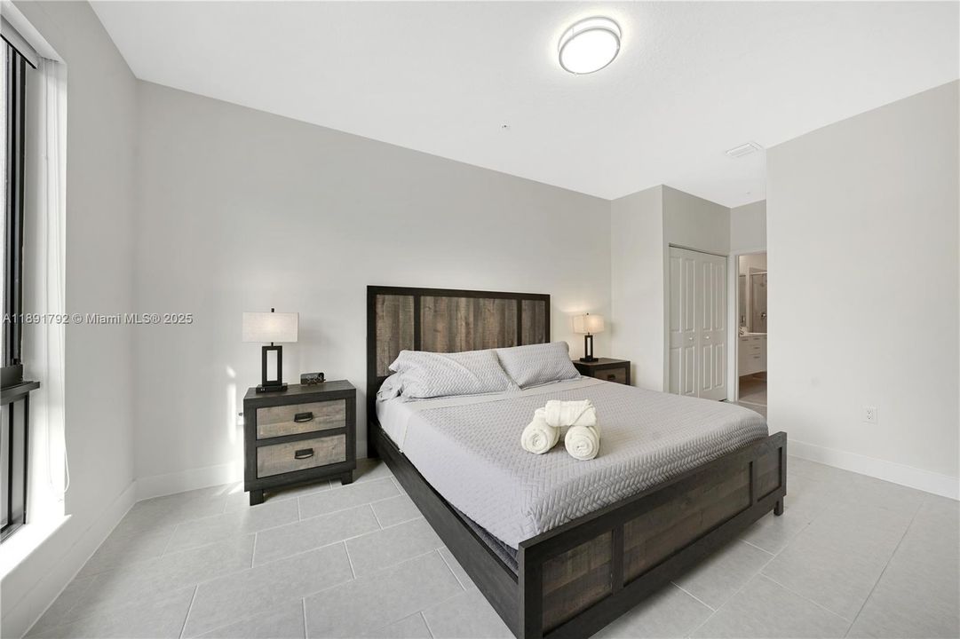 待售: $525,000 (3 贝兹, 2 浴室, 1124 平方英尺)