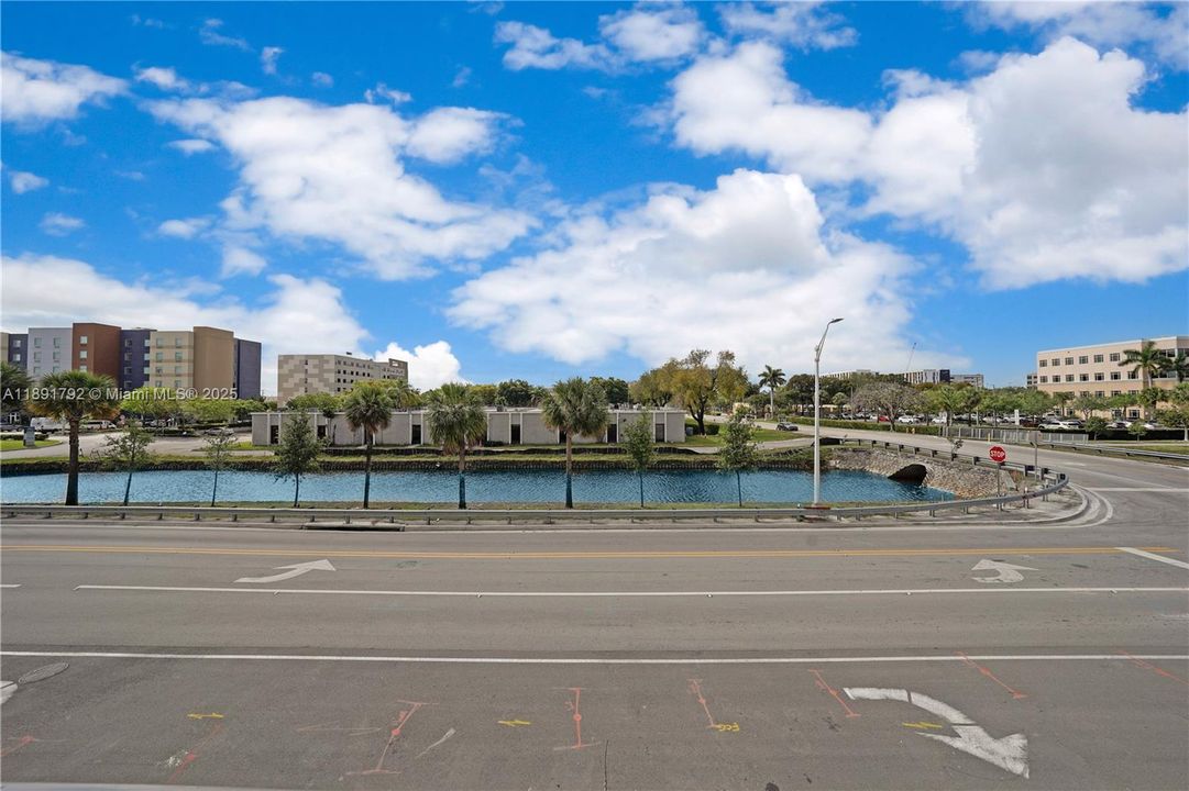 待售: $525,000 (3 贝兹, 2 浴室, 1124 平方英尺)